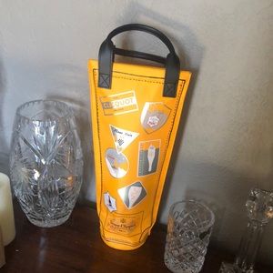 Veuve Clicquot Orange insulated wine/champagne bag. Excellent condition.Bag only